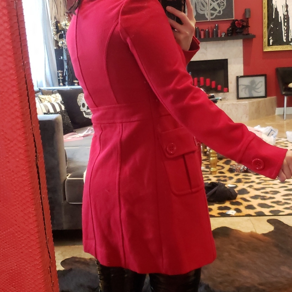 ⭐SALE⭐🖤❤Red Coat❤🖤 - Picture 4 of 9